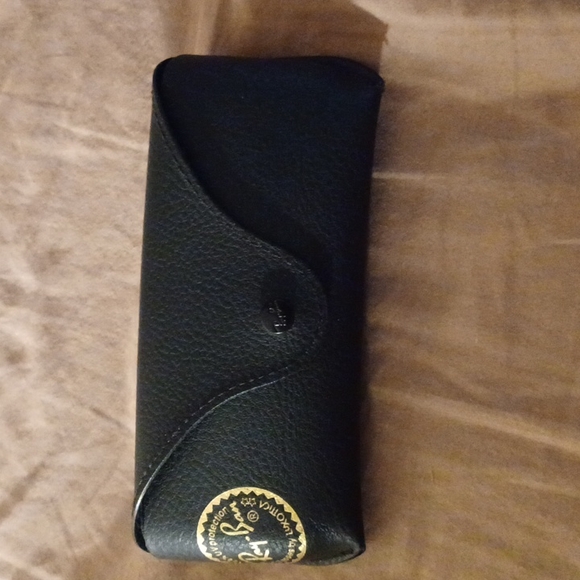 Ray bans glasses w case - Picture 5 of 5